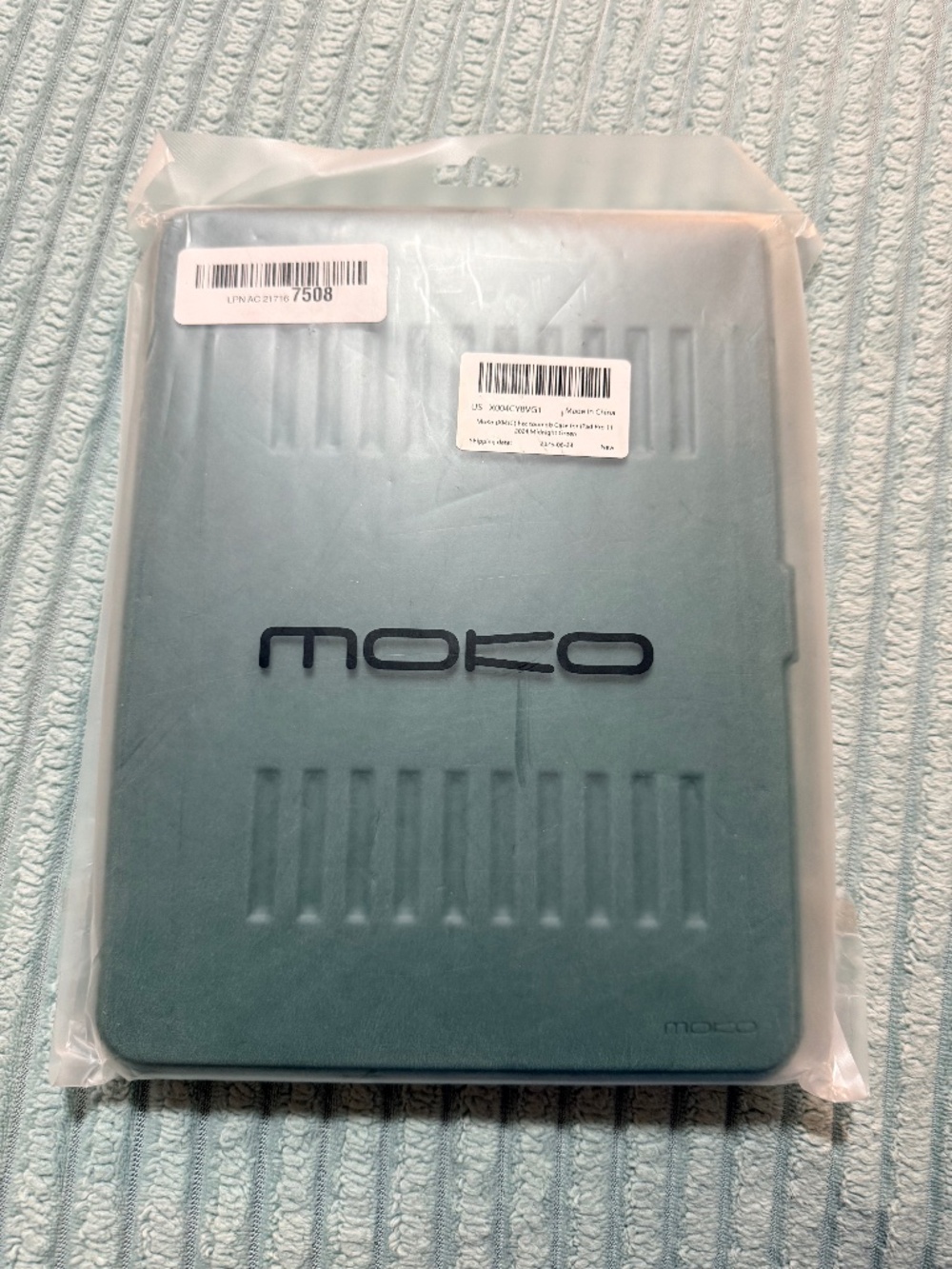 MoKo Case for iPad Pro 11” 2024 M4 Screen Protector Stand Midnight Green